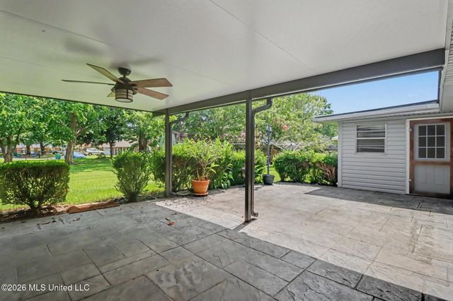 15317 N Parkwood Drive, Gulfport, MS 39503