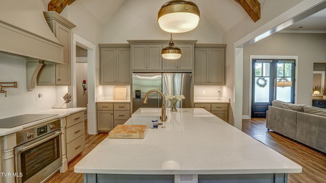 5700 Hester Court, Piney Flats, TN 37686