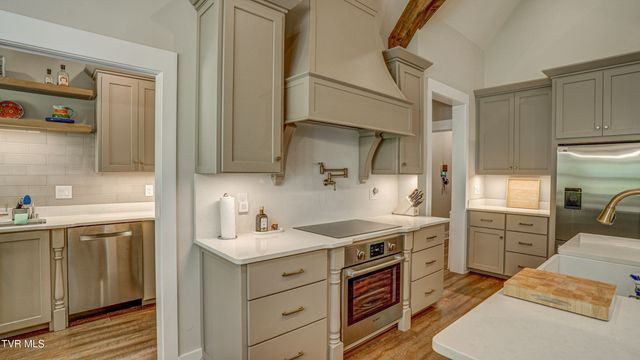 5700 Hester Court, Piney Flats, TN 37686