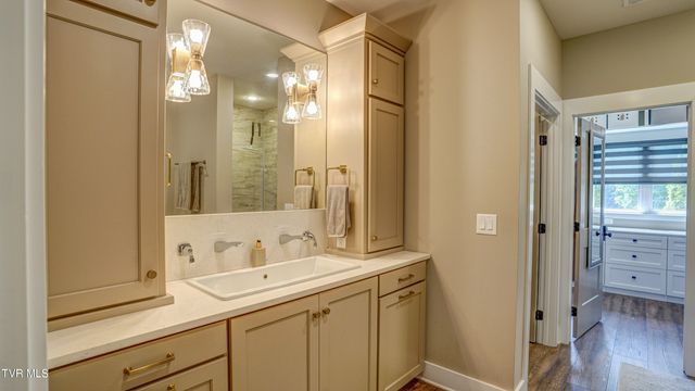 5700 Hester Court, Piney Flats, TN 37686