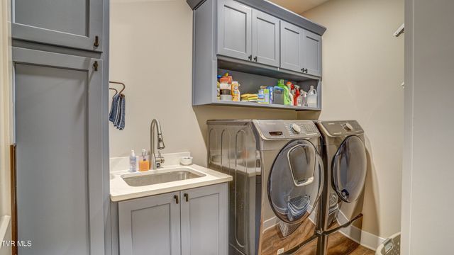 5700 Hester Court, Piney Flats, TN 37686