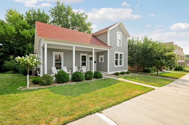 311 3rd Street, Excelsior, MN 55331