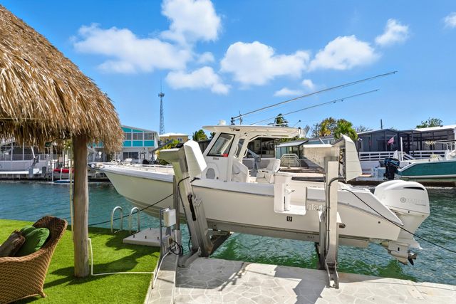 120 Fairwich Court, Key Largo, FL 33070