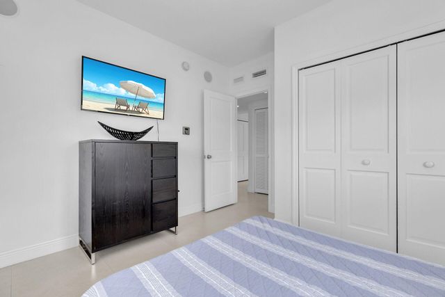 120 Fairwich Court, Key Largo, FL 33070