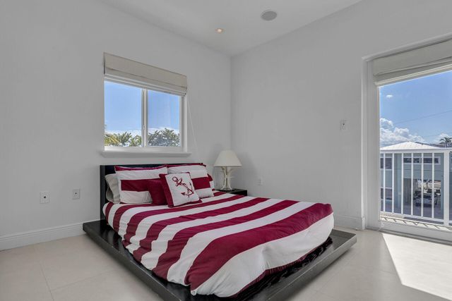 120 Fairwich Court, Key Largo, FL 33070