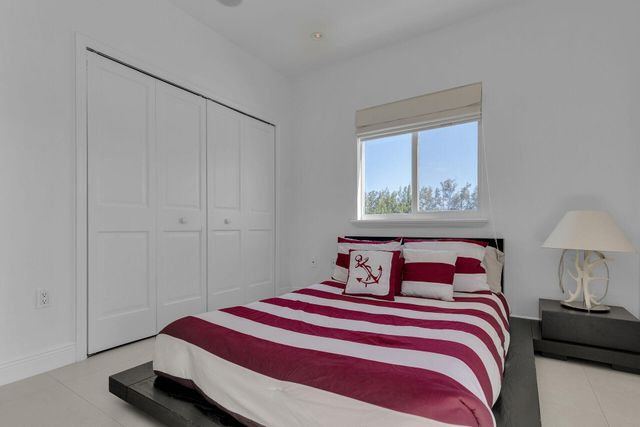 120 Fairwich Court, Key Largo, FL 33070