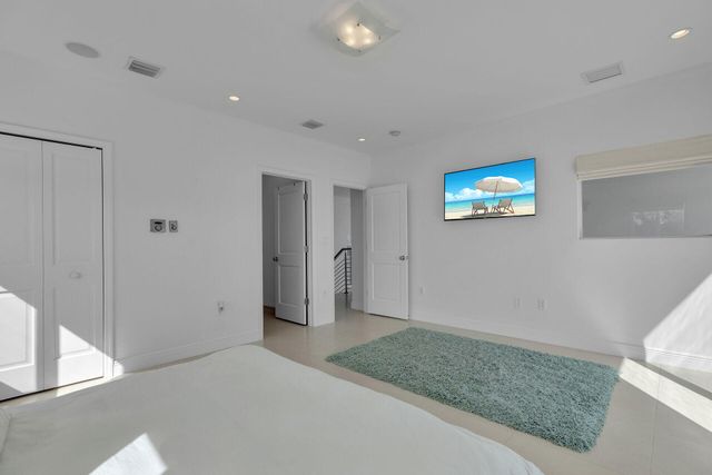 120 Fairwich Court, Key Largo, FL 33070