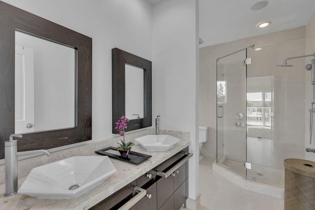 120 Fairwich Court, Key Largo, FL 33070