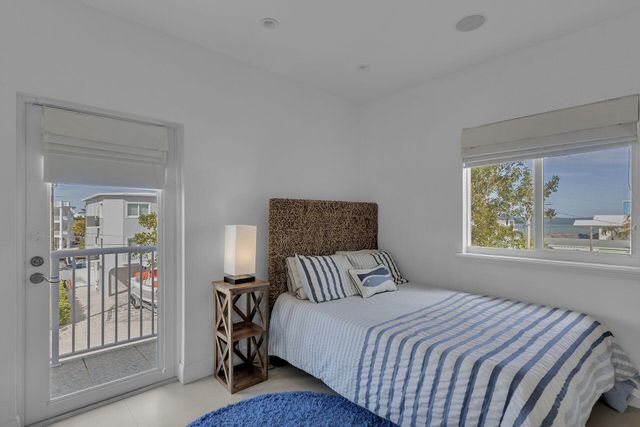 120 Fairwich Court, Key Largo, FL 33070