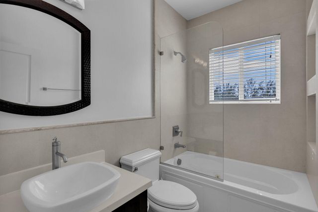 120 Fairwich Court, Key Largo, FL 33070