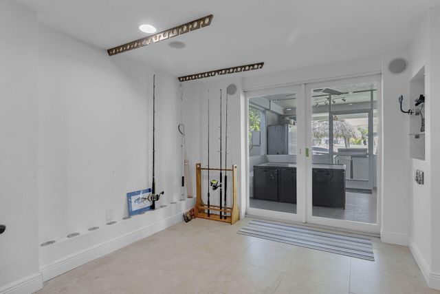 120 Fairwich Court, Key Largo, FL 33070