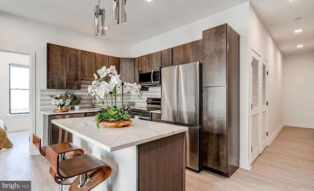 421 S BROADWAY #400, Baltimore, MD 21231