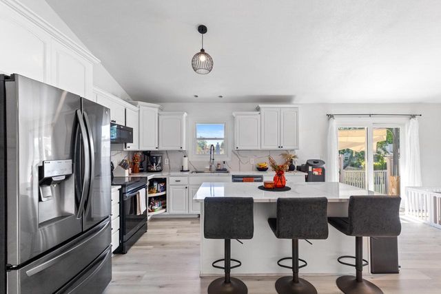 1096 E Libby COURT, Oak Creek, WI 53154