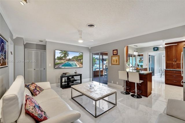 4060 NE 26th Ave, Lighthouse Point, FL 33064