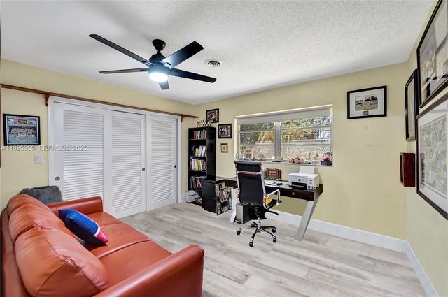 4060 NE 26th Ave, Lighthouse Point, FL 33064