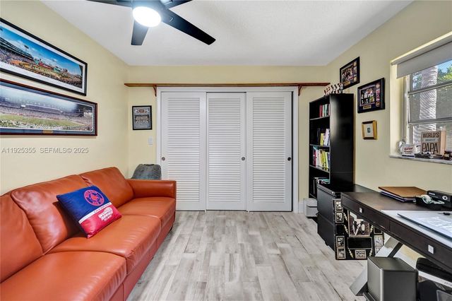 4060 NE 26th Ave, Lighthouse Point, FL 33064