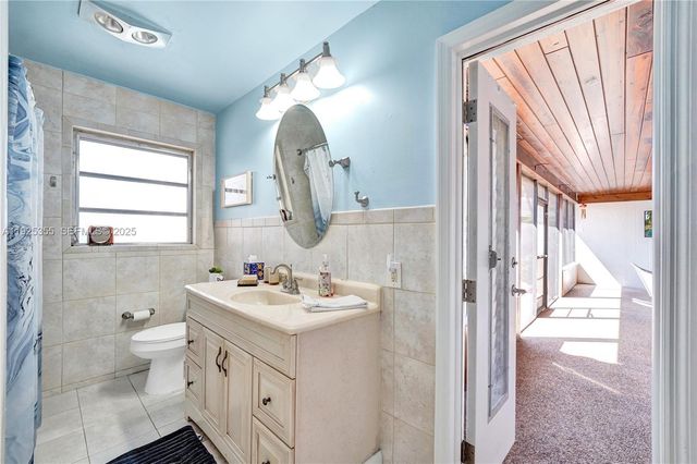 4060 NE 26th Ave, Lighthouse Point, FL 33064