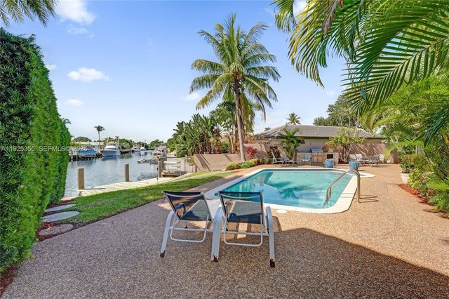 4060 NE 26th Ave, Lighthouse Point, FL 33064