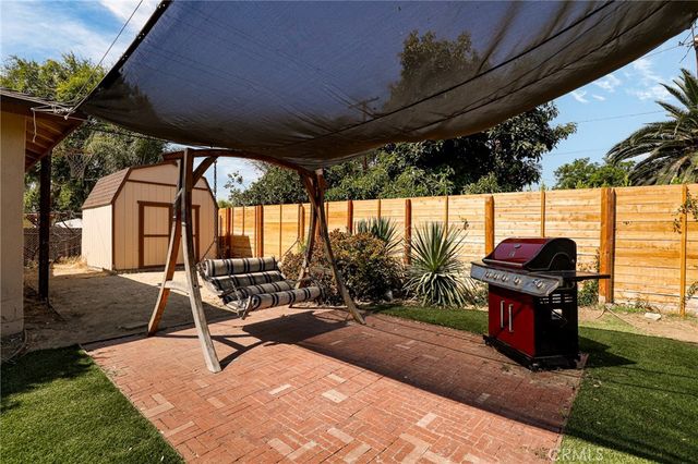 576 E Columbia Avenue, Pomona, CA 91767