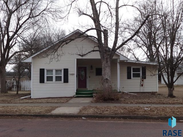 1620 E 3rd St, Sioux Falls, SD 57103