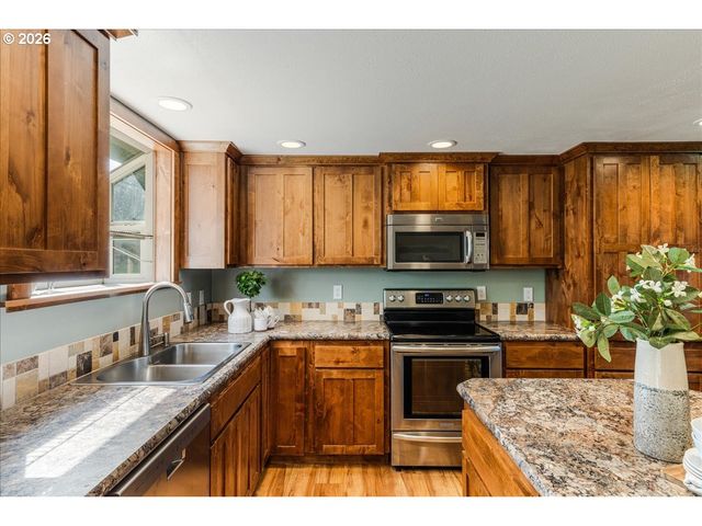 35000 Se COLORADO Rd, Sandy, OR 97055