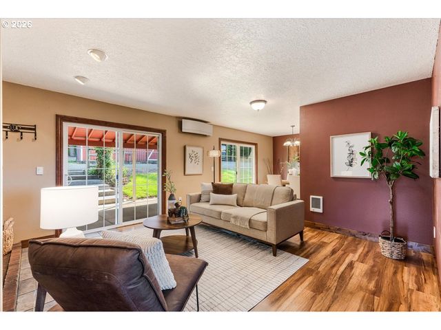 35000 Se COLORADO Rd, Sandy, OR 97055