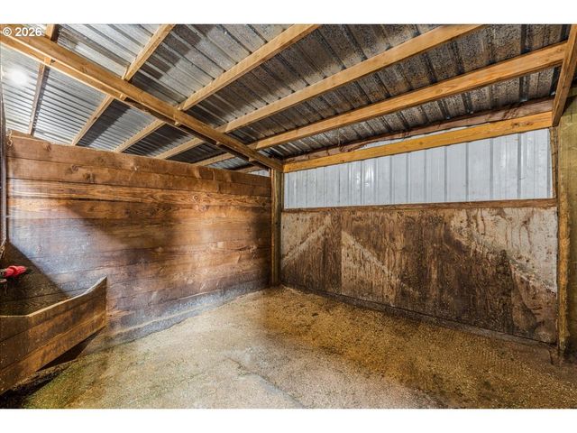 35000 Se COLORADO Rd, Sandy, OR 97055