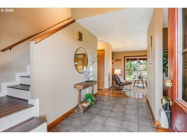 35000 Se COLORADO Rd, Sandy, OR 97055