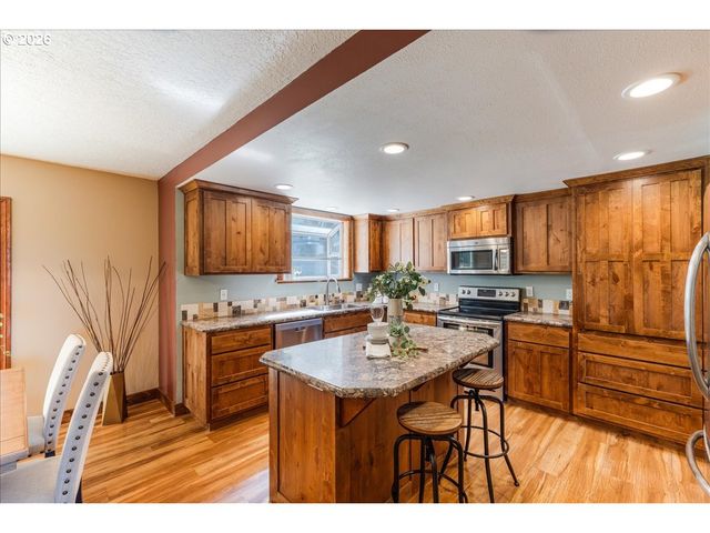 35000 Se COLORADO Rd, Sandy, OR 97055