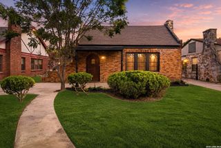 146 North Dr, San Antonio, TX 78201
