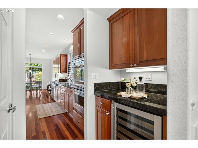 13629 Nw PAYNE Dr, Portland, OR 97229