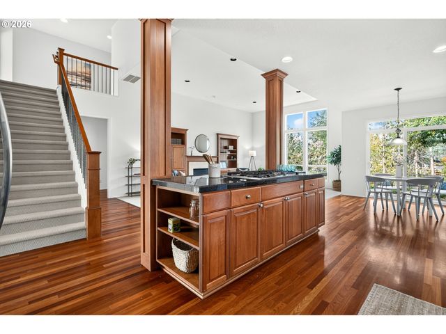 13629 Nw PAYNE Dr, Portland, OR 97229