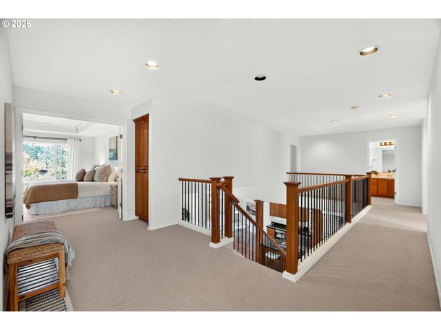 13629 Nw PAYNE Dr, Portland, OR 97229