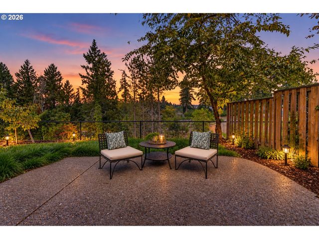 13629 Nw PAYNE Dr, Portland, OR 97229