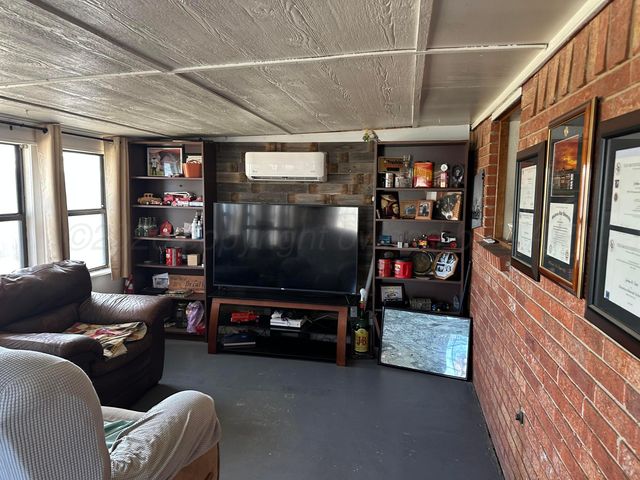 103 Somerset Street, Borger, TX 79007