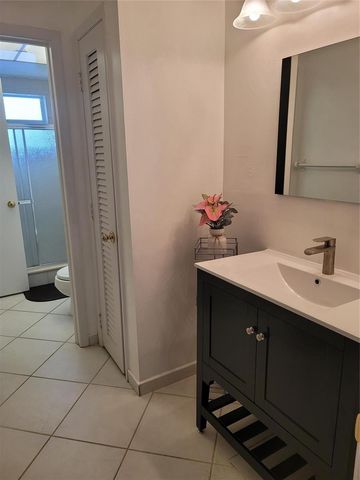 1461 S Ocean Boulevard S 321, Lauderdale By The Sea, FL 33062