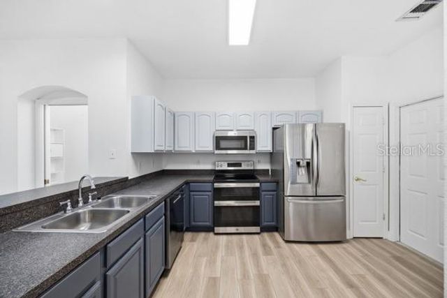 18919 DUQUESNE DRIVE, Tampa, FL 33647