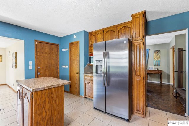 4927 Ruggles Street, Omaha, NE 68104