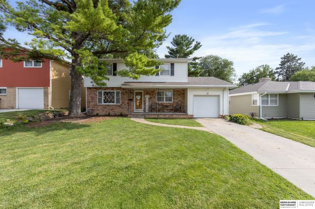 4927 Ruggles Street, Omaha, NE 68104