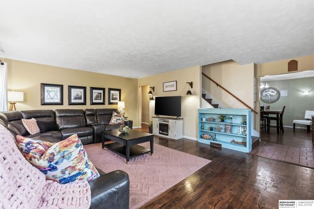 4927 Ruggles Street, Omaha, NE 68104
