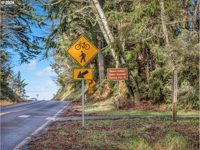 3038 Ocean View Ct, Long Beach, WA 98631