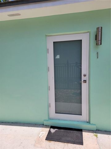 1010 NW 3rd Avenue, Hallandale Beach, FL 33009