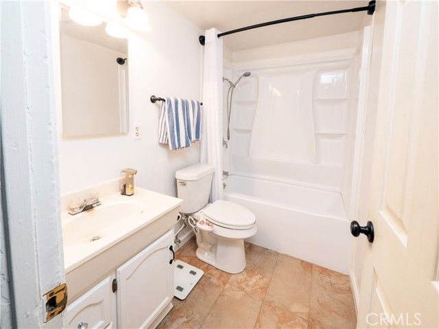 1114 E Lemon, Glendora, CA 91741