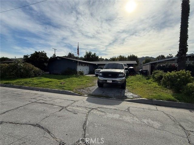 1114 E Lemon, Glendora, CA 91741