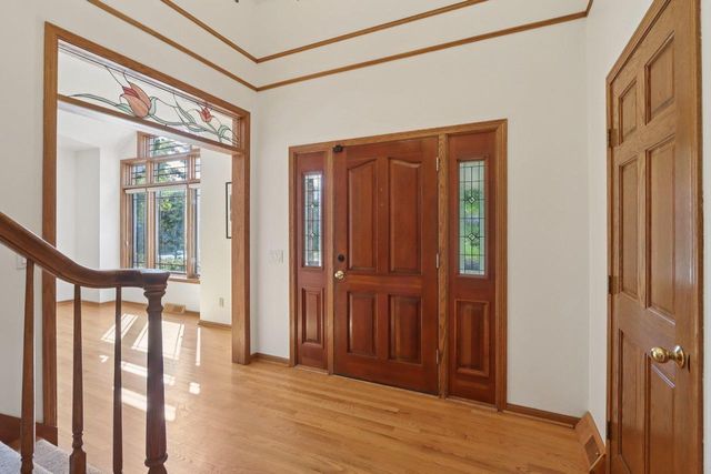 714 Ondossagon Way, Madison, WI 53719
