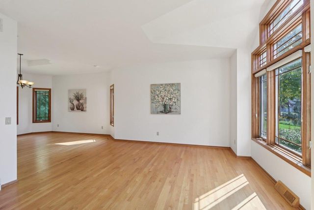 714 Ondossagon Way, Madison, WI 53719