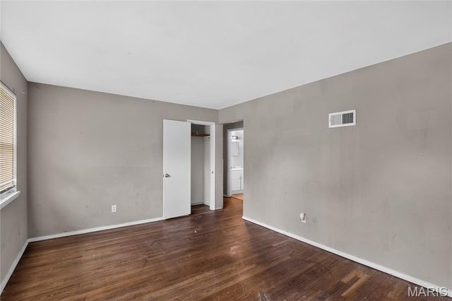 7477 Halpin Drive, St Louis, MO 63135