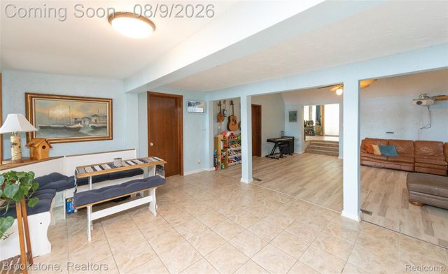 3235 McCORMICK Drive, Waterford Charter Township, MI 48328