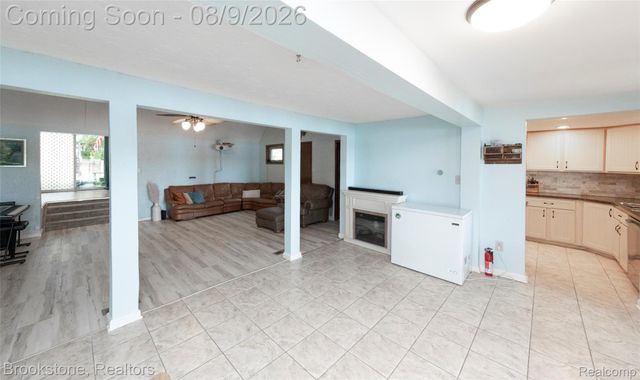 3235 McCORMICK Drive, Waterford Charter Township, MI 48328