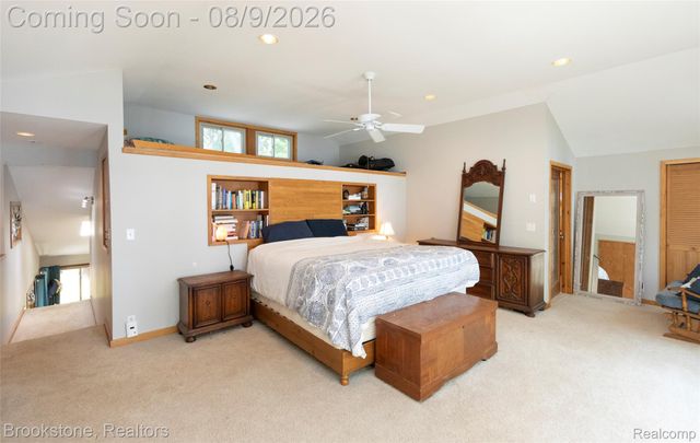 3235 McCORMICK Drive, Waterford Charter Township, MI 48328